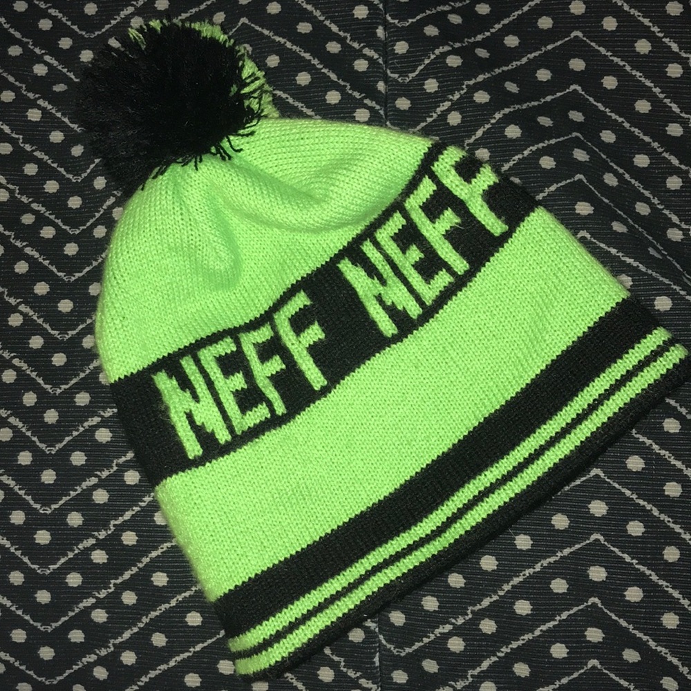 Neff Toque - Picture 1 of 3